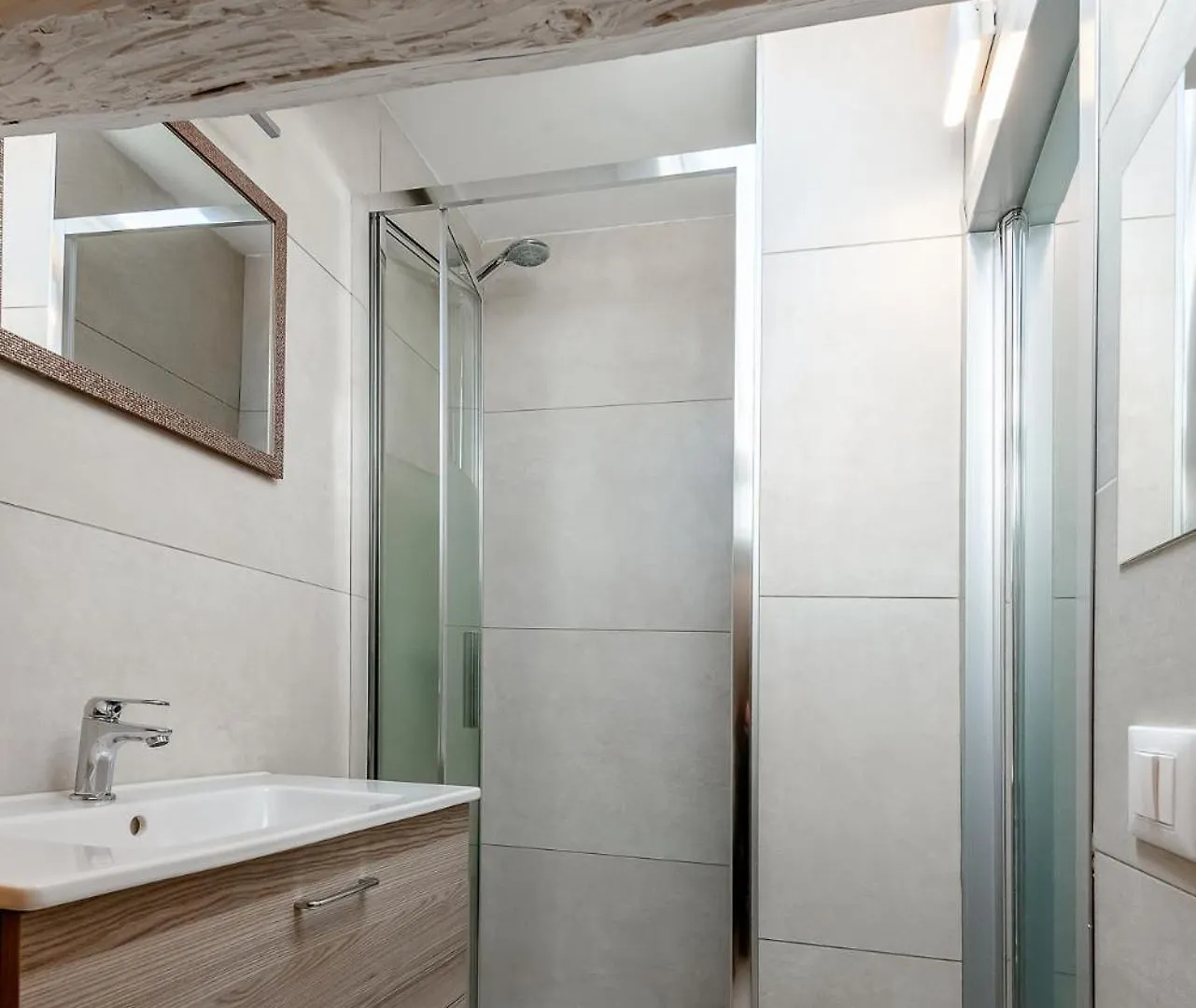 Stayeasy Corso Como 9 - Attic Studio Apartment Mailand 0*,
